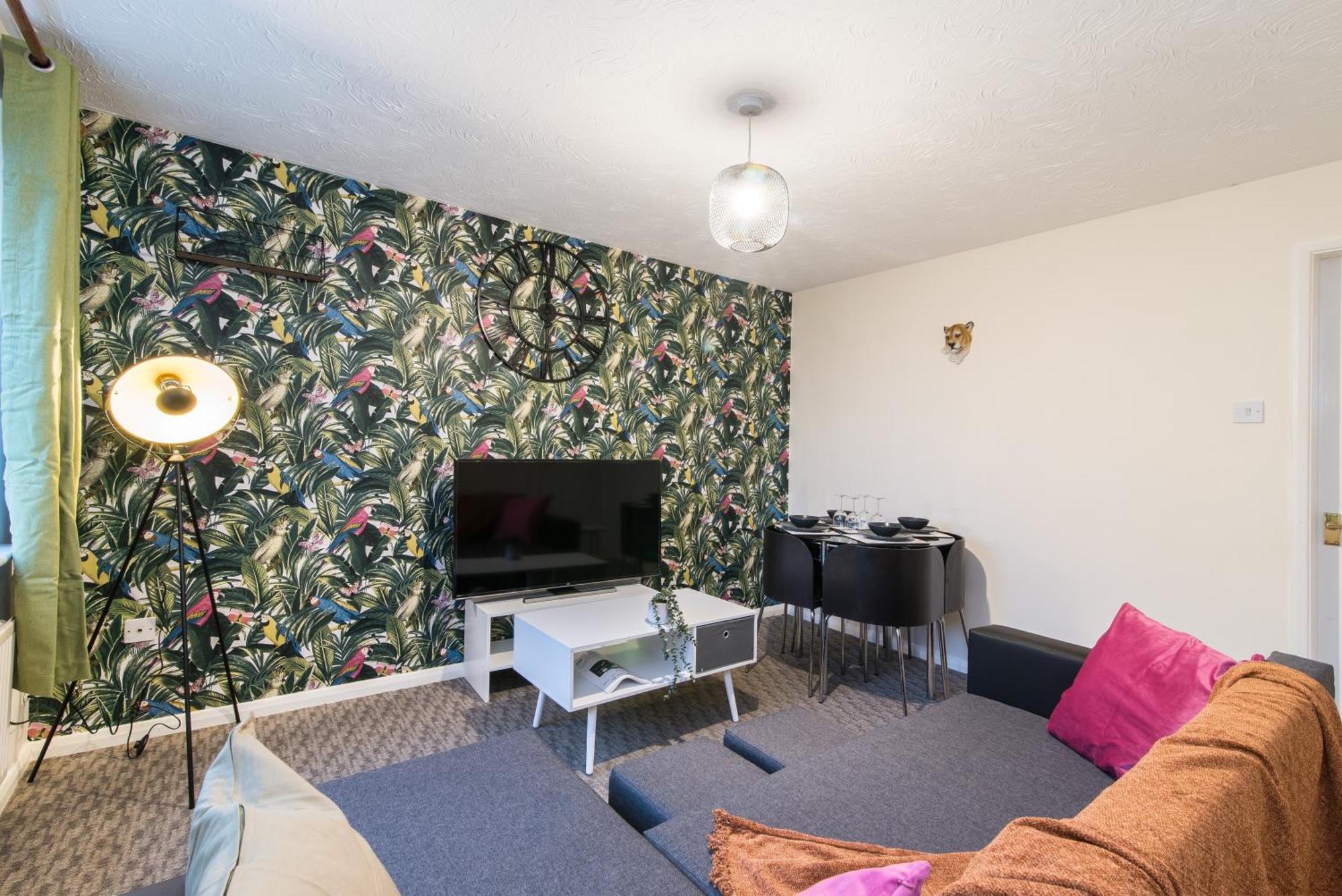 Coventry- Perchfoot 3 Bedroom Contractor And Pet-Friendly Spacious House By Sublime Stays Luaran gambar